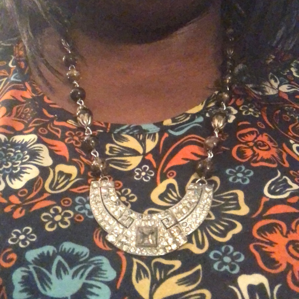Jewelry - Picture 4 of 5
